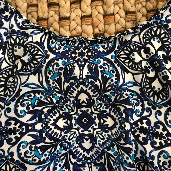 White House Black Market Layered/Lined Camisole - Picture 2 of 3